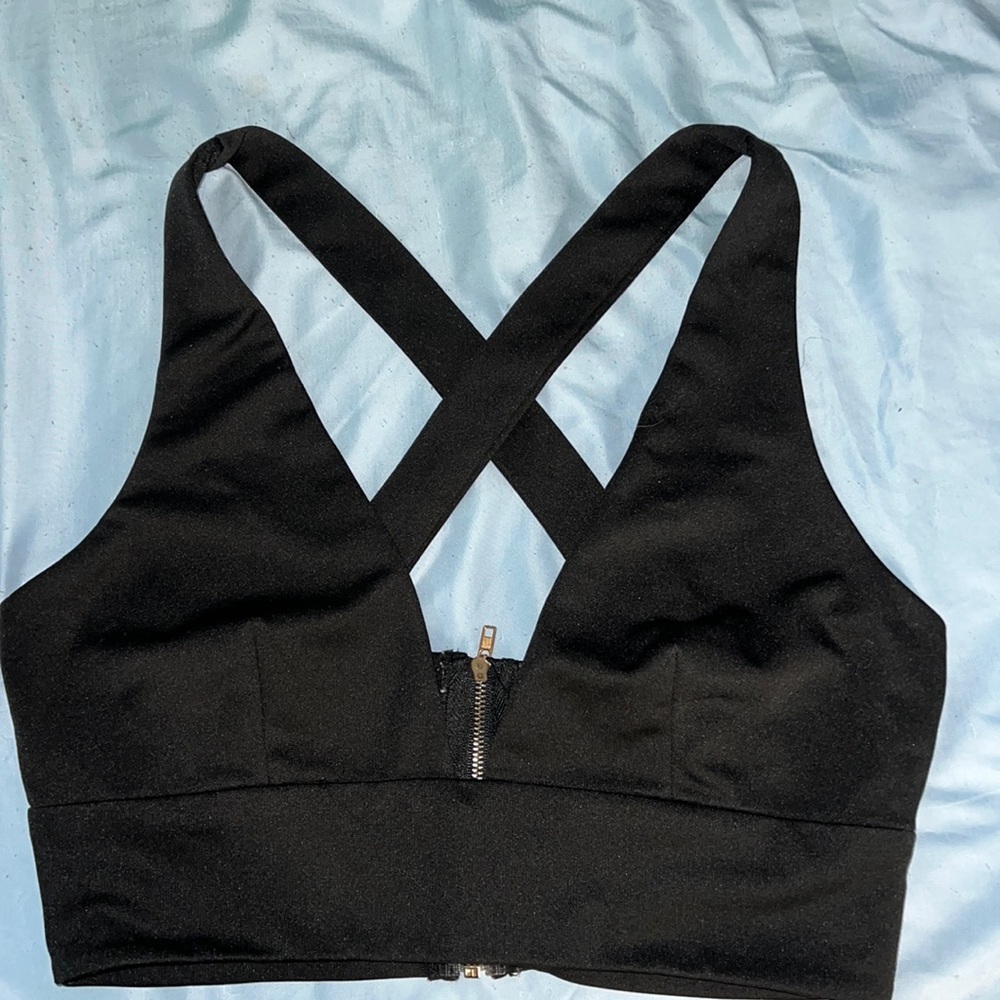 Fashion Nova black crop